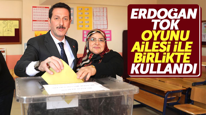 Samsun'da İlkadım Belediye Başkanı Erdoğan Tok oyunu ailesi ile birlikte kullandı