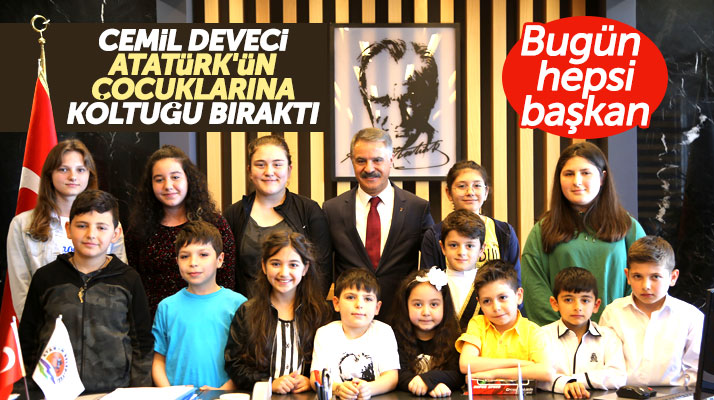 Atakum Belediye Başkanı Cemil Deveci 23 Nisan'da koltuğunu çocuklara devretti