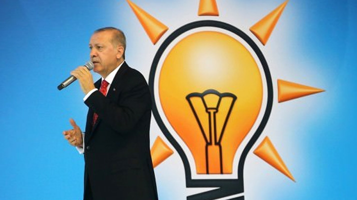 AK Parti, siyaset arenasında 18'inci kuruluş yıl dönümünü kutluyor