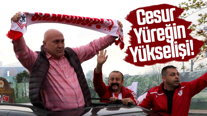 Samsunspor taraftarı Cesur Yürek lakabı taktığı Yüksel Yıldırım'ı meşalelerle karşıladı