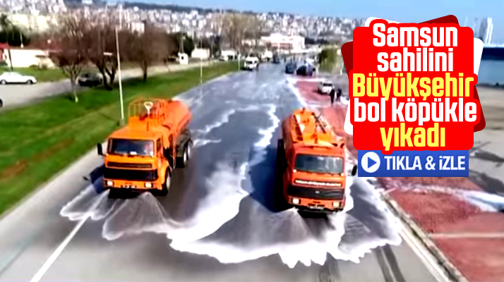 Samsun Büyükşehir Korona Virüs'e karşı Sahil Yolunu bol köpüklü su ile temizledi