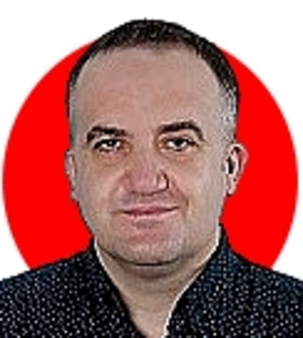 Doç.Dr. Zafer Şahin