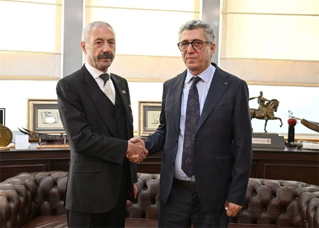 Samsun-Bafralı-Sedat-Şahin-ile-Sarallar-ailesi-el-sıkışıp-barıştı!