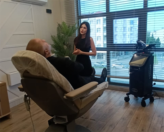 Samsun'da-dermatolog-Dr.-Kutay-Ertürk,-işyerinin-açılışını-yaptı