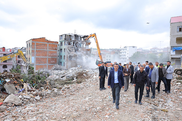 İlkadım-ilçesinde-Kentsel-Dönüşüm-hayali-gerçek-oluyor!-2-ve-3.-etap-başladı