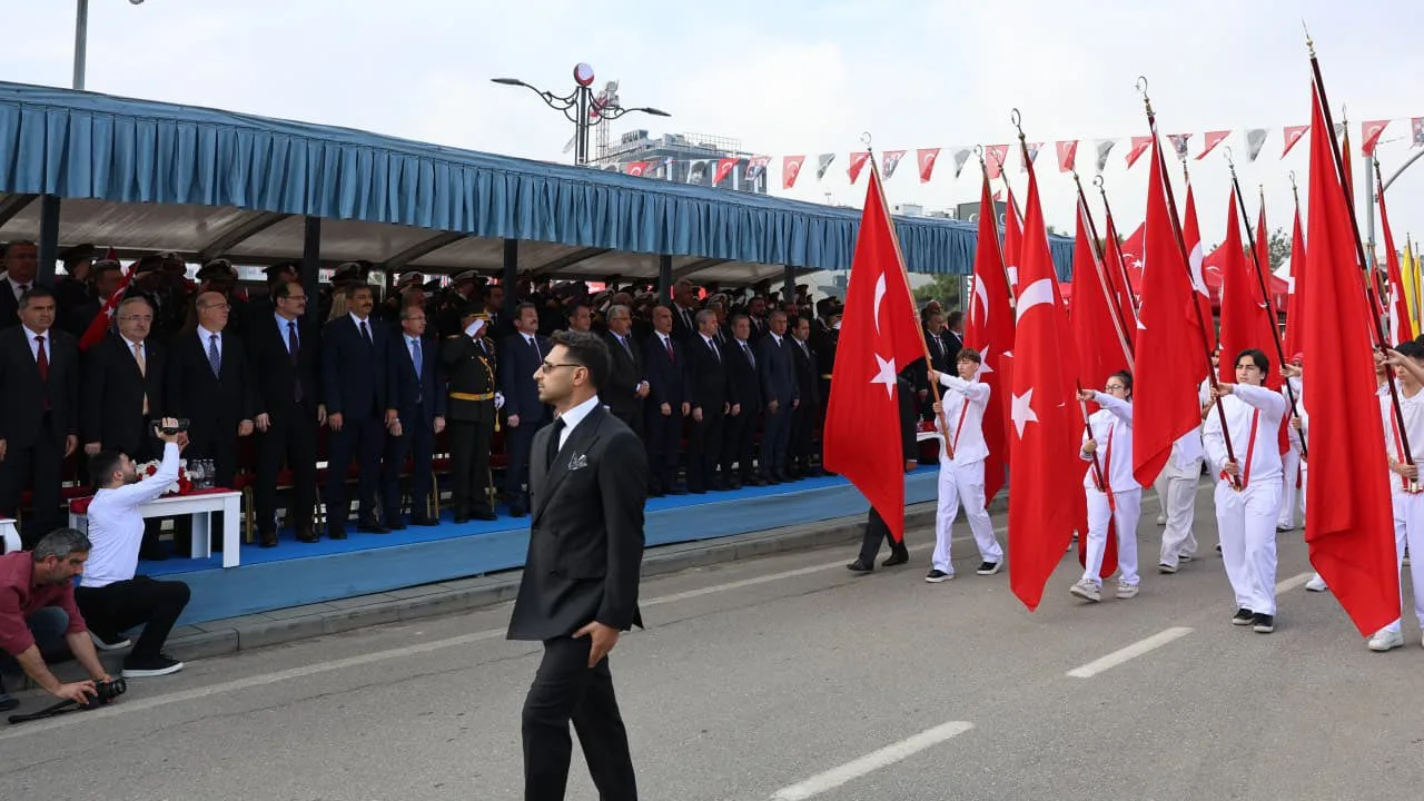 Samsun'da 29 Ekim Cumhuriyet Bayramı'nın 103. yılı törenleri coşku içinde geçti