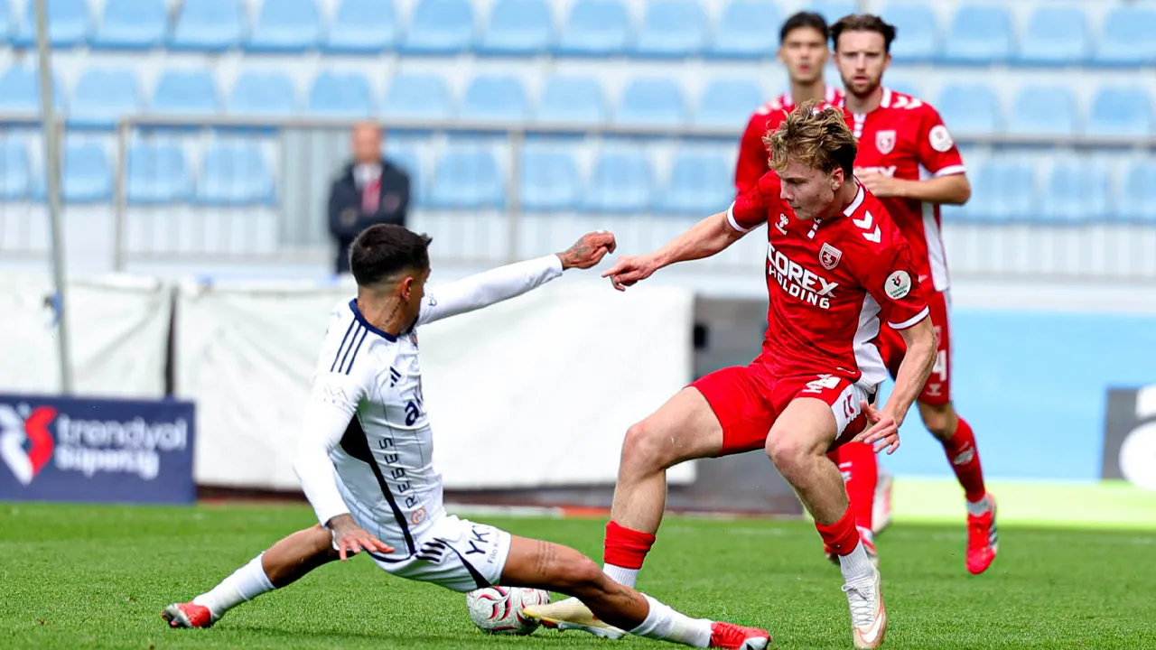 Samsunspor'da kötü gidiş sürüyor! Kasımpaşa'ya 4-1 yenildi!