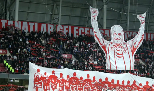Samsunspor'da Trabzon maçı öncesi taraftar grupları dağıldı!