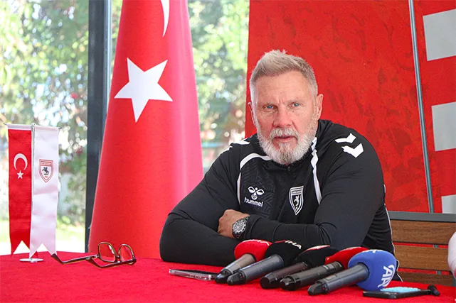 Fink'ten-Trabzonspor-maçı-açıklaması!-Taraftar-yoksa-kazanmak-zor