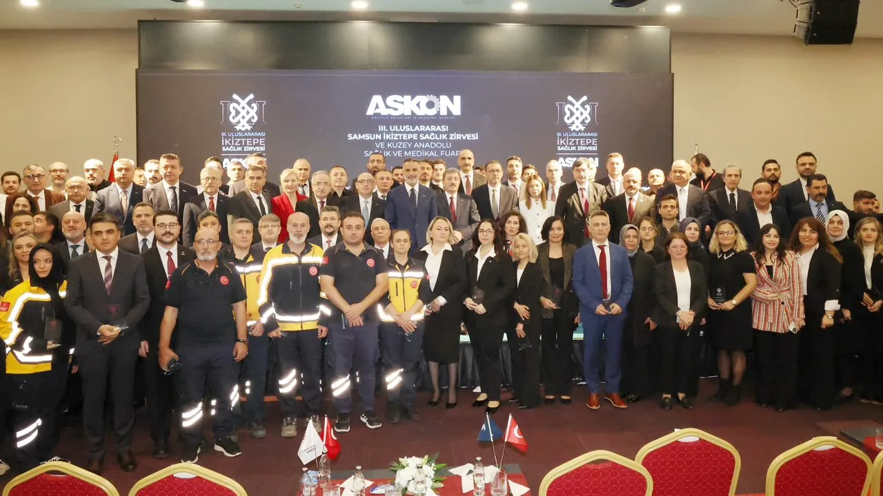 Samsun'da-Kuzey-Anadolu-Sağlık-ve-Medikal-Fuarına-görkemli-açılış